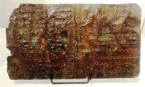  Laguna Copperplate Inscription Birinci Milenyumın Kayıp Sesleri: Bakır Üzerine Çizilmiş Bir Keşif!